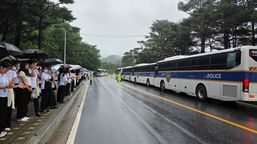 통일교 압색.jpg