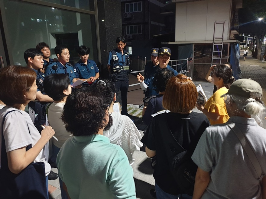 4.여성보육과(의정부시, 안심귀갓길 야간 합동 점검 실시)2.jpg