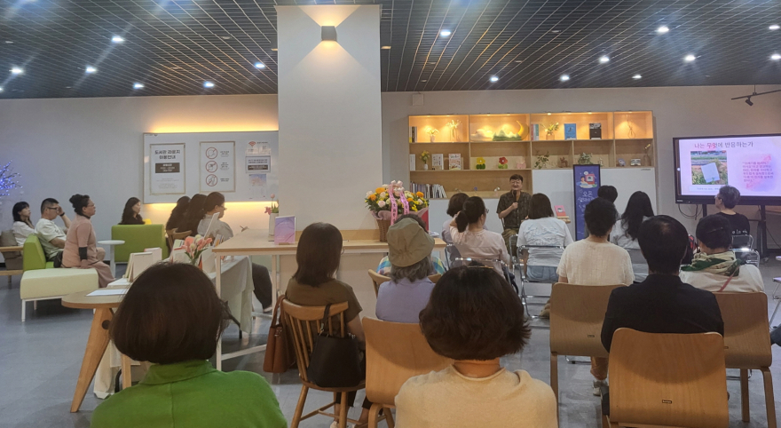 4-1 포천시도서관, ‘오은 시인과의 만남’ 성공적 마무리.jpg