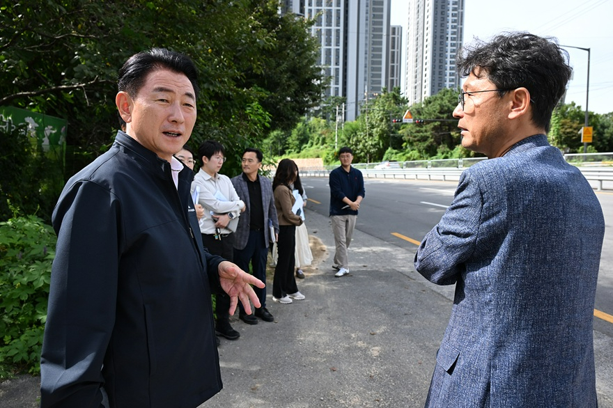 1.기획예산과(의정부시, '책상 아닌 현장' 원칙으로 신곡동 생활불편 점검)4.jpg