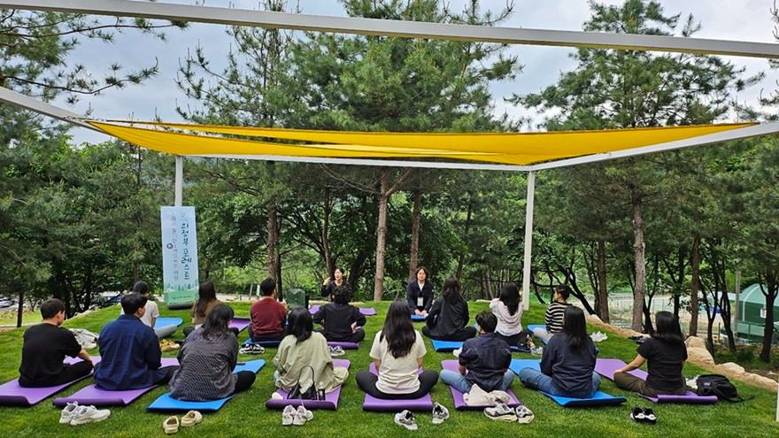 시민소통과(자연과 문화, 역사로 떠나는 의정부 10월 가을 나들이)8-자일산림욕장 산림치유 프로그램.jpg