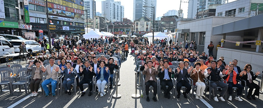 1.시민소통과([기획]의정부시, 하천마라톤 전국대회와 동오마실페스타로 완성한 상생의 하루)8(동오마실페스타3).JPG
