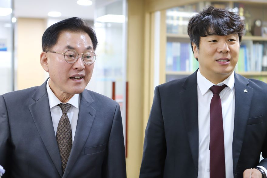 박성재 지점장.JPG