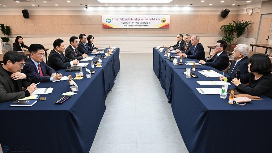 1.기업투자유치과(의정부시, 미 웨스트버지니아주 대표단과 바이오산업 협력 방안 논의)2.JPG