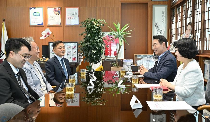 1-1 포천시, 특수지상작전연구회(LANDSOC-K)와 업무협약 체결.jpg