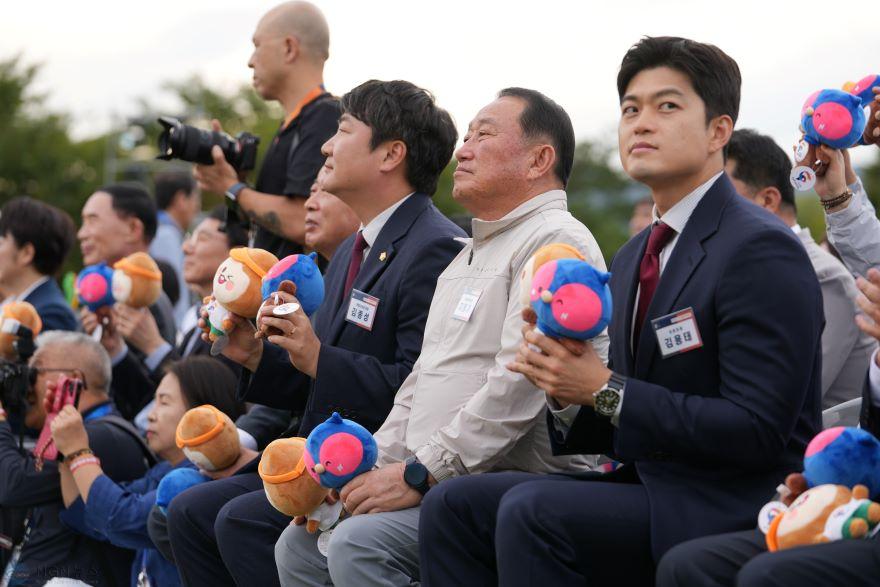 이모저모1.JPG
