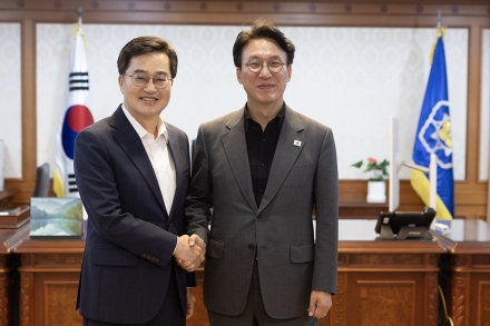 김동연 지사, 김민석 국무총리 만나 미군반환공여지 등 논의