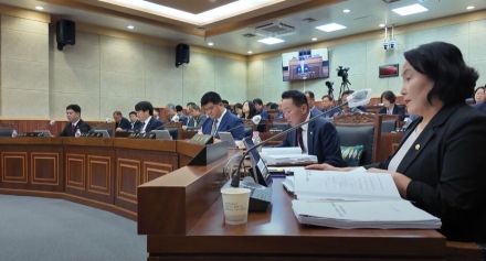 [사설] 양지만 좇는 가평군의회, 3무(無)의 민낯을 직시하라