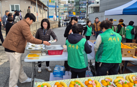 경상원, 지역 어르신 300여 명에 짜장면 대접…상인회, 중식당 등 지원 나서