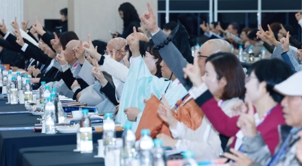 “종교의 벽 넘어 평화로” — 전세계 59개국 지도자, 신천지 ‘만국초청 계시록특강’ 성료
