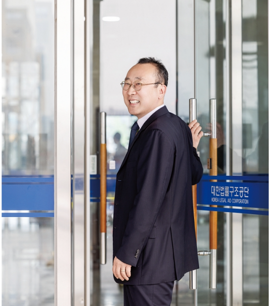 “불법사금융 업자에게 협박받고 있나요? 채무자대리인을 찾으세요”