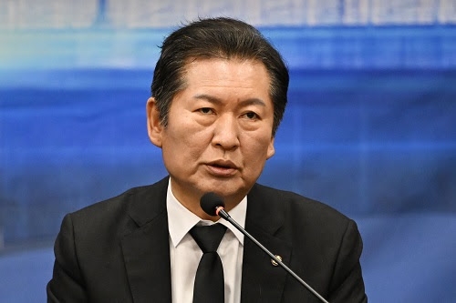 미 대사관 방화범이 부르는 애국가