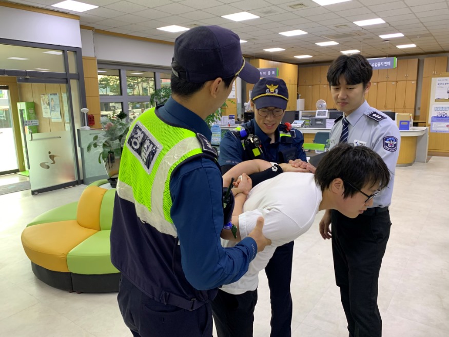 민원실비상상황모의훈련.JPG