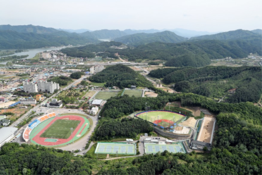 가평종합운동장.jpg