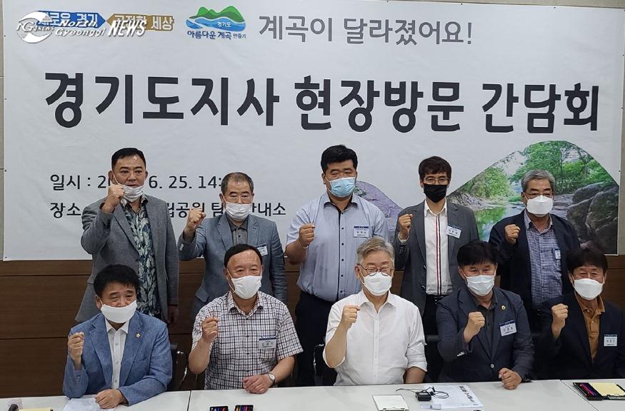 단체사진.JPG