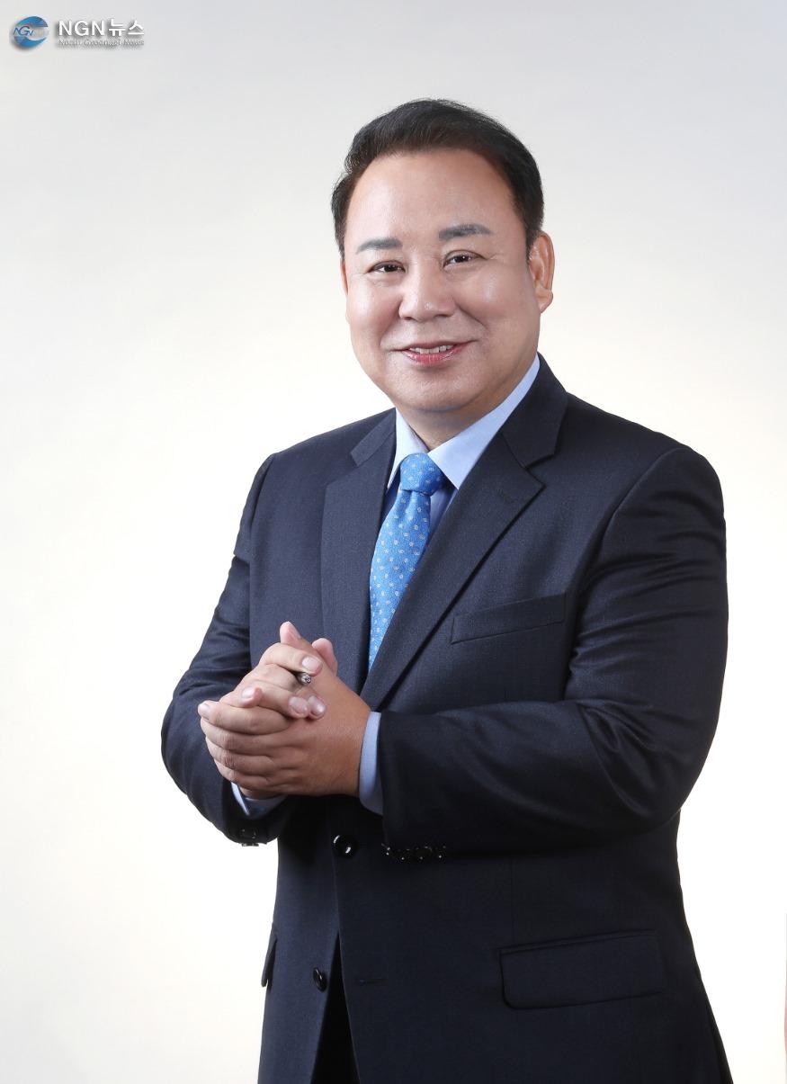 이철휘1.jpg