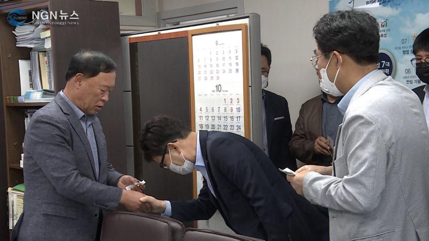 제방시설붕괴 (3).00_02_28_18.스틸 024.jpg