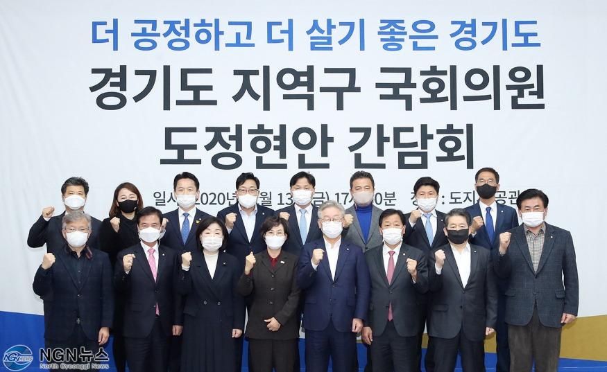 간담회1.jpg