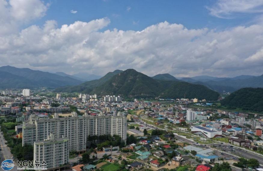 현장에서 본 보납산.JPG