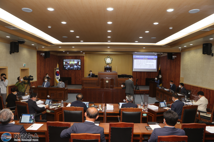 20210601 보도자료(제298회 정례회 개회) 관련 사진 1.png