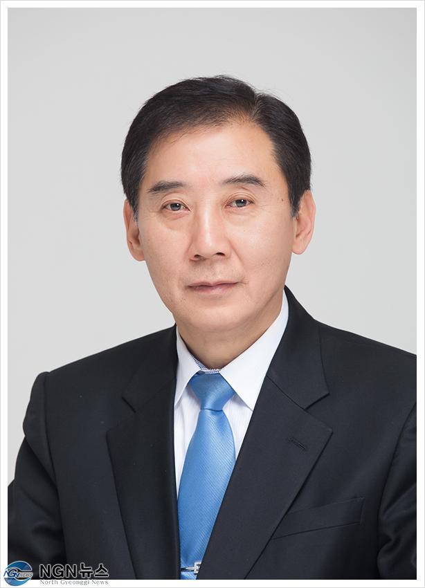 포천시장 박윤국.jpg