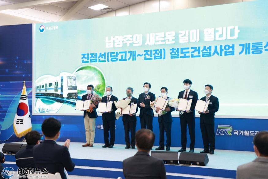 (0318)[철도교통과]진접선(당고개_진접) 복선 전철 오는 19일 개통(사진).jpg