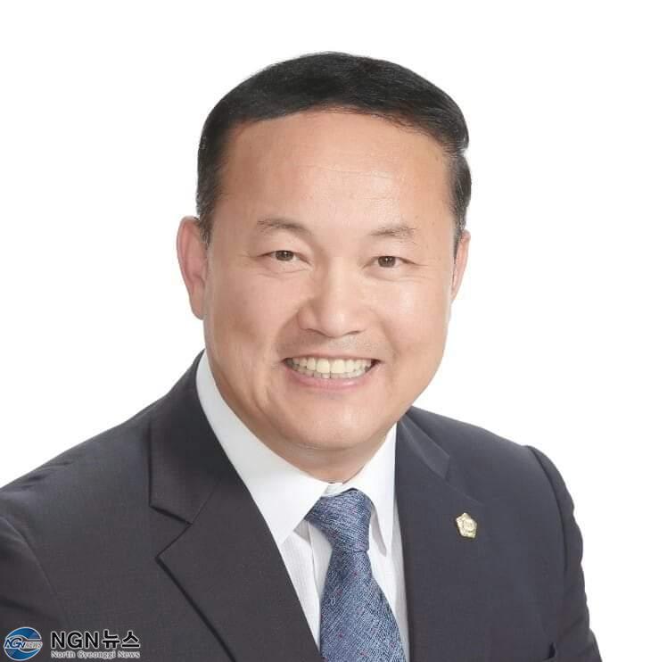 이희승 예비후보자.JPG