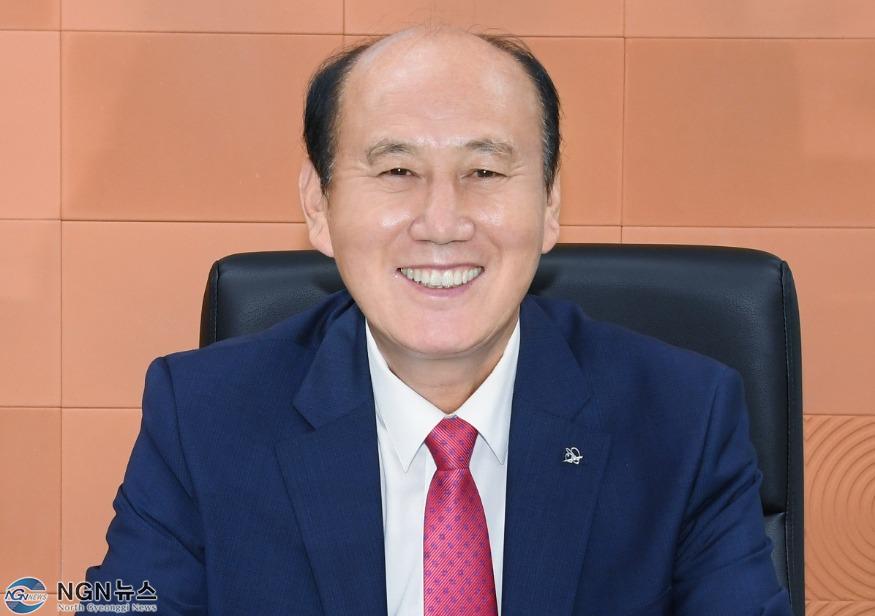 박형덕 동두천시장.jpg